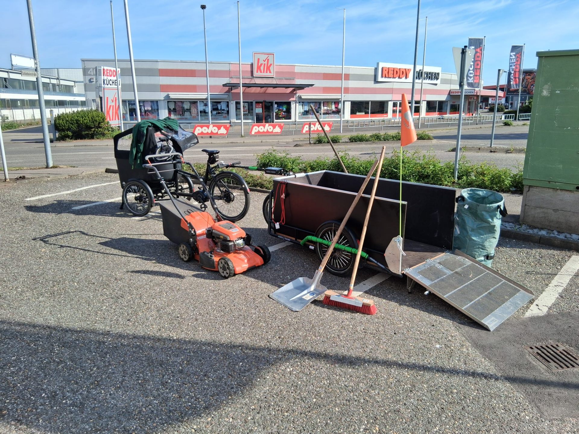 Werkzeug und Schnittgut in der eCARLA